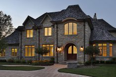 What are the benefits of installing stone veneer and why you need stone veneer contractor?